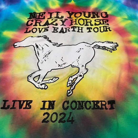 Gildan Other - Neil Young Crazy Horse Love Earth Tour 24 Live In Concert Tie Dye TShirt Mens M